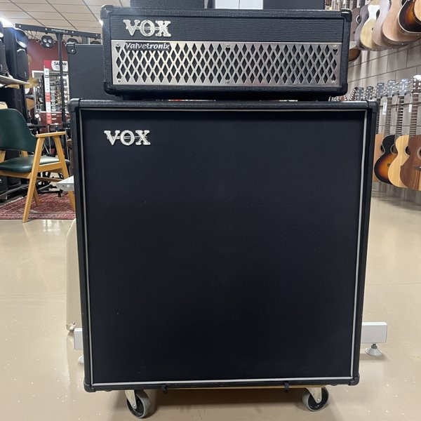 VOX VALVETRONIX STACK AD100VTH + V412BK (GEBRUIKT) - GITAARVERSTERKER 100 W TOP + 4X 12" CABINET