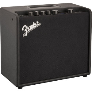 FENDER MUSTANG LT25 - GITAARVERSTERKER 25W 8" SPEAKER + USB & TONE APP