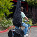 Voorbeeld gebruik van de BOSTON BRC-100 RAIN COVER FOR GUITAR BAGS - REGENHOES GITAARTAS ONE SIZE FITS ALL + ELASTIEK
